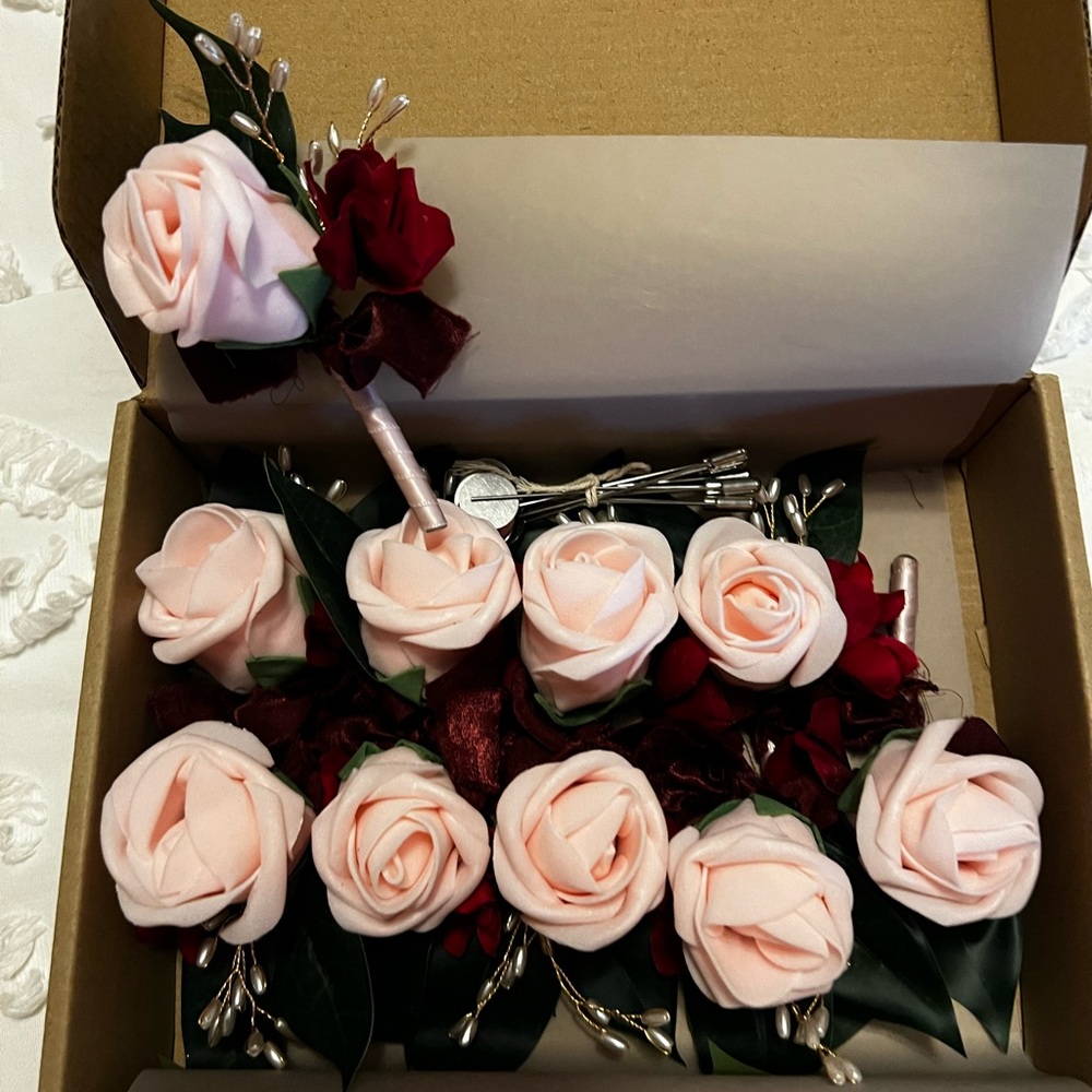 Ling’s Moment Romantic Marsala Boutonniere Collection